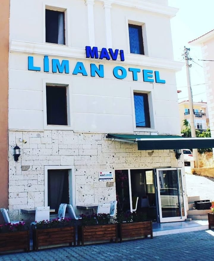 Otel Dış Görünüm – Gündüz